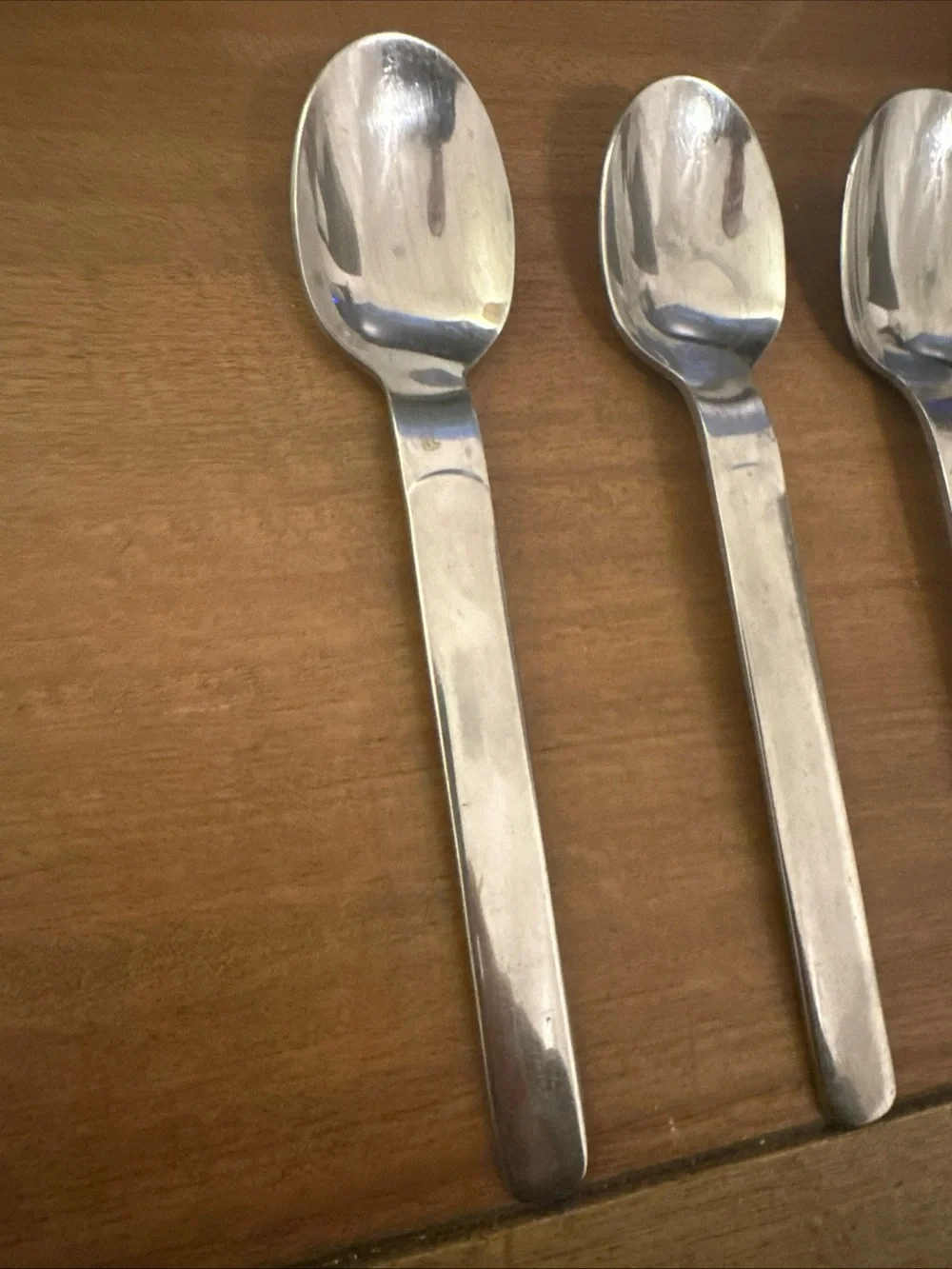 Vintage Reed& Barton Stainless SteelSpoons - Silver (Set of 8)